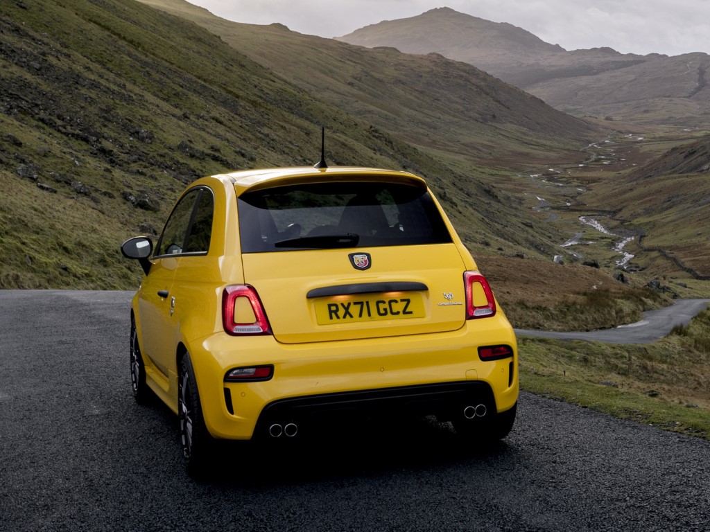 Abarth 595 Competizione (Automatic)